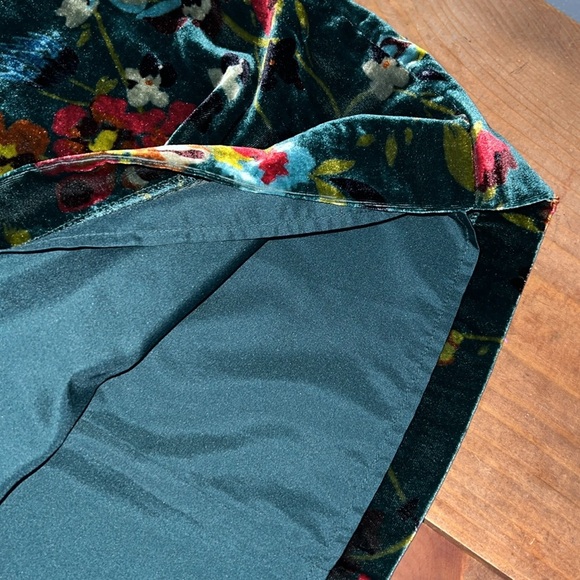 Ann Taylor LOFT size 4 floral print velvet mini skirt zips in back lined fall - Picture 8 of 12